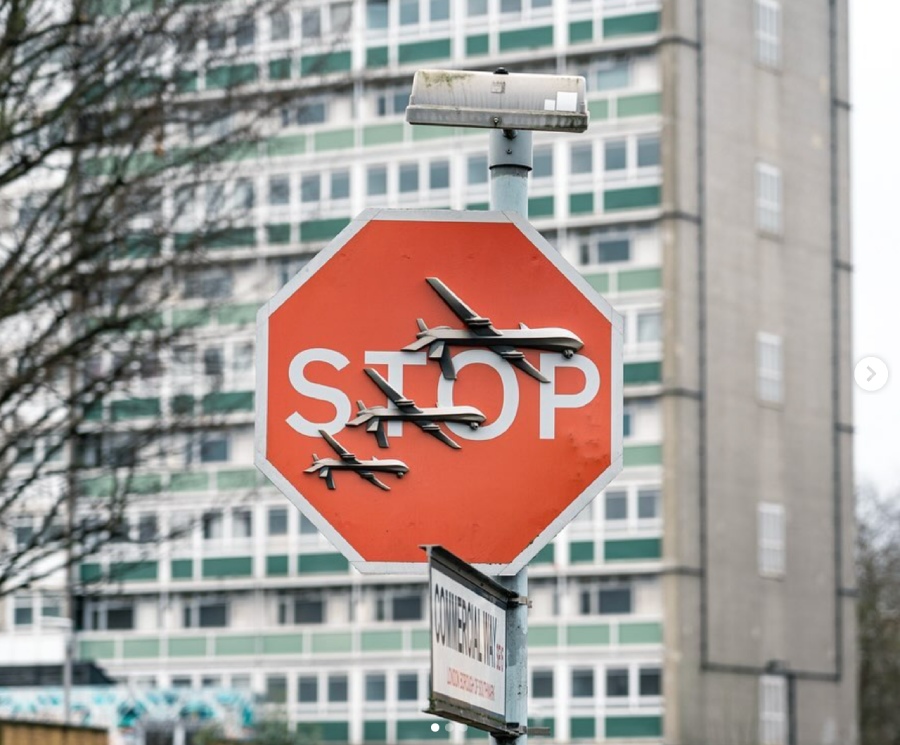 banksy stop war drone