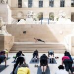 Йога серед шедеврів: паризький Лувр відкриває свої галереї для тренувань в олімпійському стилі